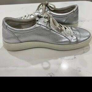 Ecco shoes 8.5